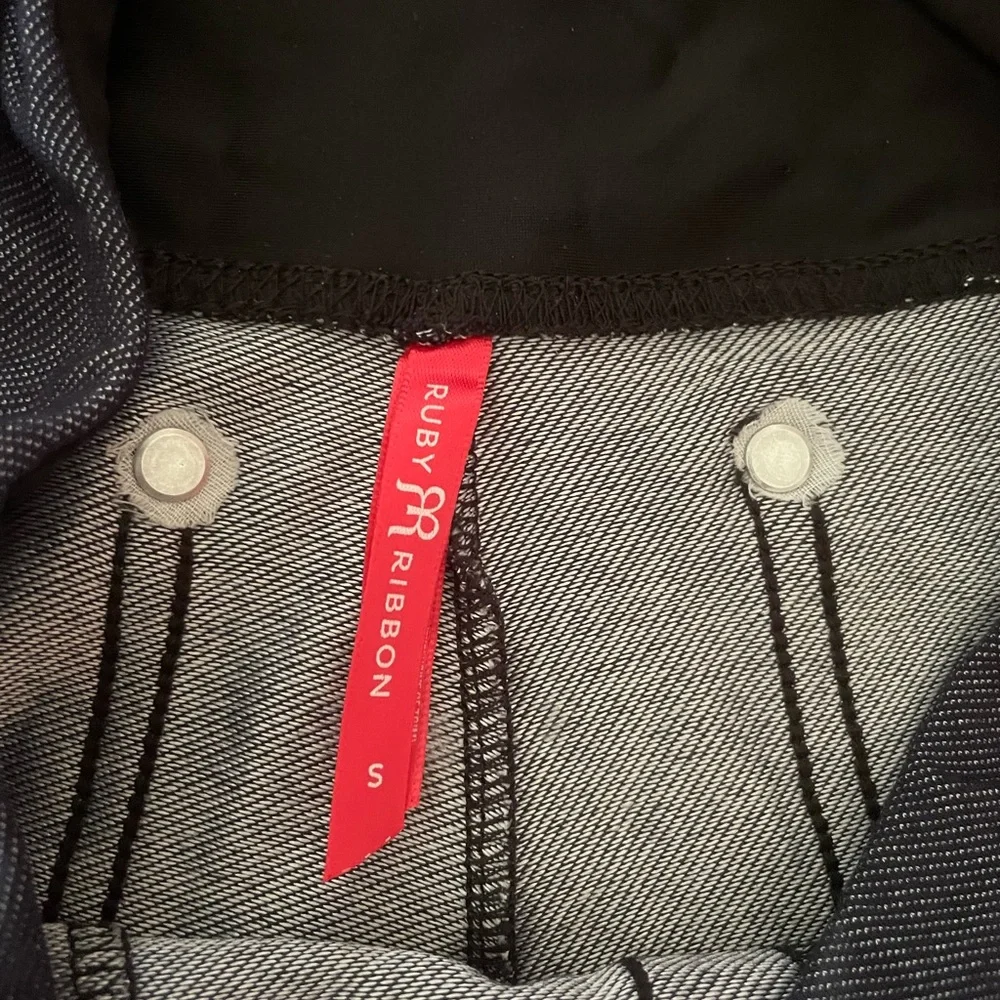 Ruby Ribbon Blue Jeggins with Button Detail - Picture 3 of 3